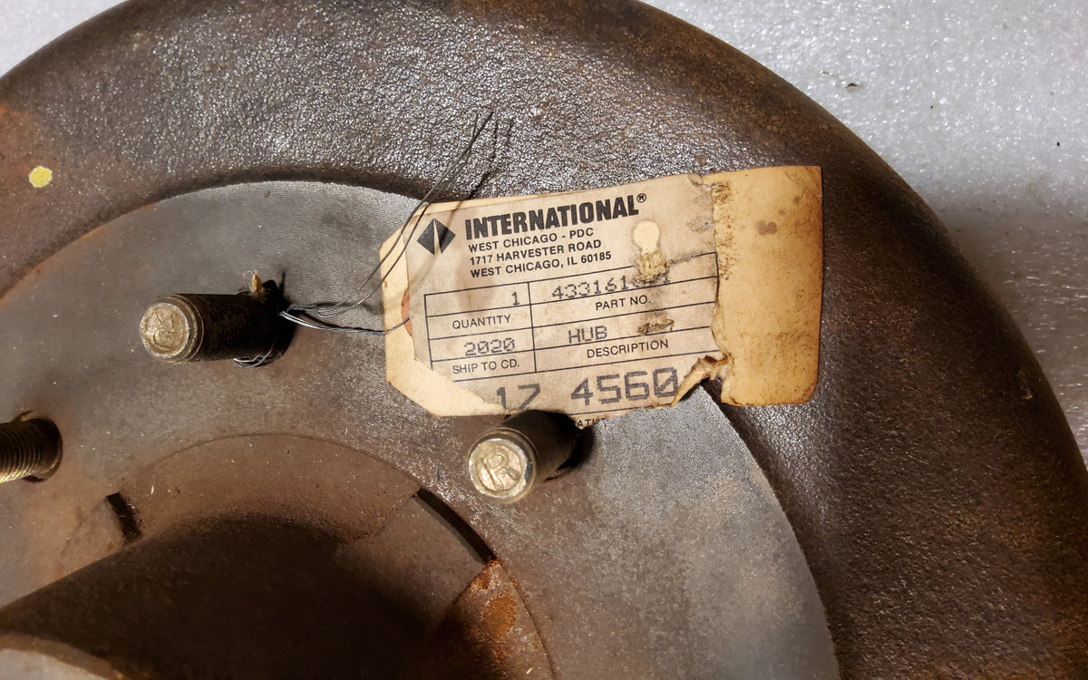 ブラムリー⭐️ NOS! 72-73 International Harvester 1 ton Front Brake Drum Hub Assy