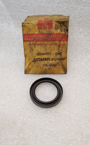 66-72 International Pickup Travelall Travelette 5 Speed Transmission Bearing Oil Retainer Seal 157269R91