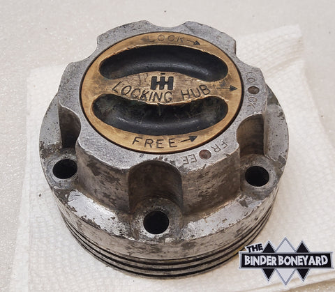 61-71 International Scout 80/800 Warn IH Locking Hub Dana 27 & 30