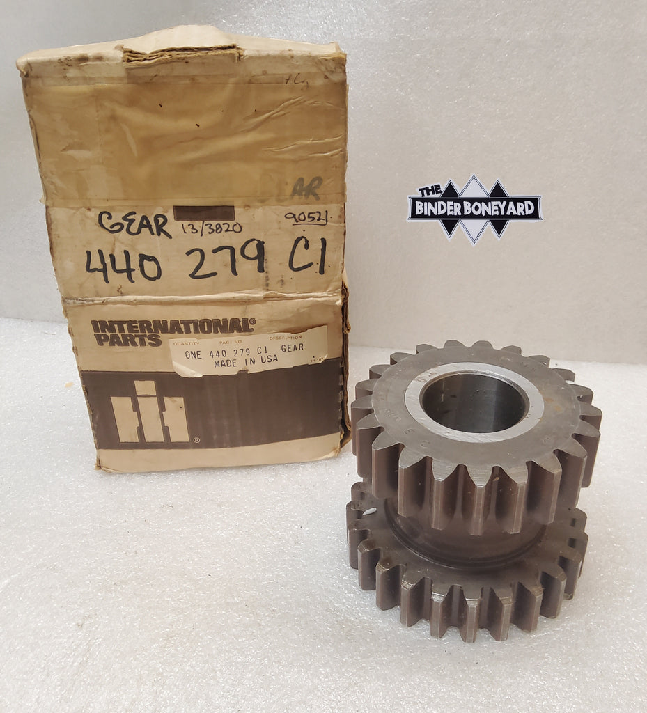NOS International Harvester T36 Transmission 5 Speed Reverse Idler Gear 440279C1