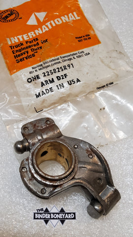 NOS International Harvester Intake Rocker Arm 4 Cylinder and V8  225825R91
