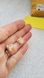 NOS International Harvester Door Lock rod plastic retainer 358616C1
