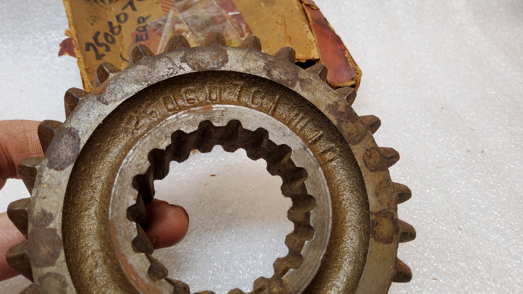 international harvester gear NOS International Harvester 61-68 T4 & T8 Transmission 3 & 4 Speed 250607C1 1st and Reverse Gear