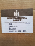 NOS 69-75 International Travelall Tailgate Glass Vertical Side Felt Channel Run 341719C1